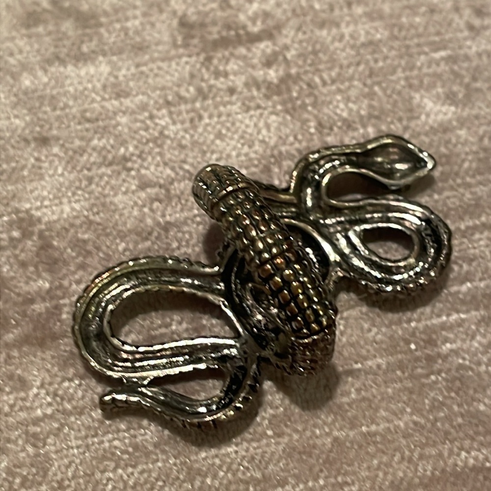 Rhinestone Snake Ring Size 5-6 - Picture 5 of 6